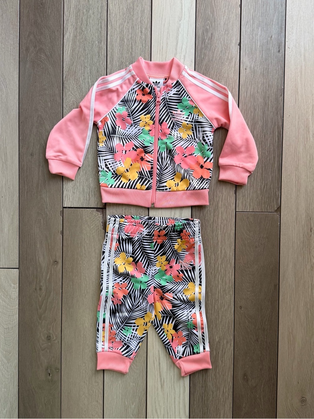 Adidas Originals Infant Unisex Superstar Set